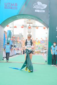 BIB: 501
                            <button type="button" onclick="openModal(21762065)" class="btn btn-primary btn-sm float-right btn-popup" data-toggle="modal" data-target=".modal-high-quality">
                        <i class="fas fa-shopping-cart"></i> Add to Cart
                    </button>
                                            <button type="button" onclick="isThisMe(21762065, true)" class="btn btn-success btn-sm float-right btn-popup btn-isme hidden" data-toggle="tooltip" data-placement="bottom" title="นี่คือรูปของคุณใช่ไหม คลิกที่นี่เพื่อเอาเข้าอัลบั้ม">
                        <i class="fas fa-plus"></i> Add to album
                    </button>
                    <button type="button" onclick="isThisMe(21762065, false)" class="btn btn-warning btn-sm float-right btn-popup btn-isnotme hidden">
                        <i class="fas fa-ban"></i> Remove from album
                    </button>